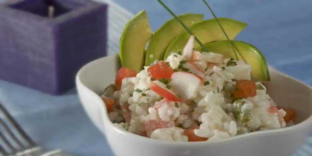 receta de ensalada de aguacate y surimi - Deliciosa Receta de Ensalada de Aguacate y Surimi: Frescura en Cada Bocado