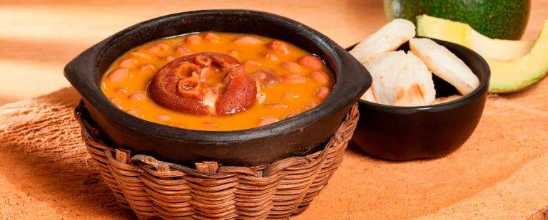 La Mejor Receta de Frijoles con Pezuña: Sabor Auténtico en Cada Bocado