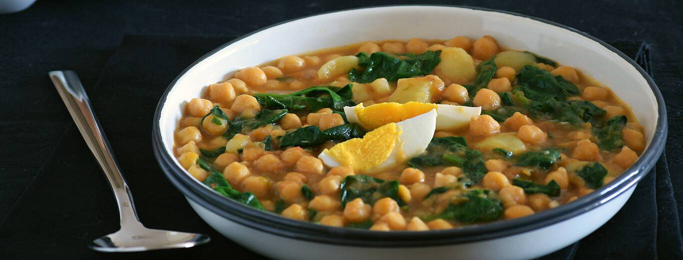 Receta de Garbanzos Guisados con Huevo Duro ¡Un plato tradicional