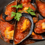 Receta de Mejillones en Salsa Gallega: Un plato delicioso y tradicional para disfrutar en casa