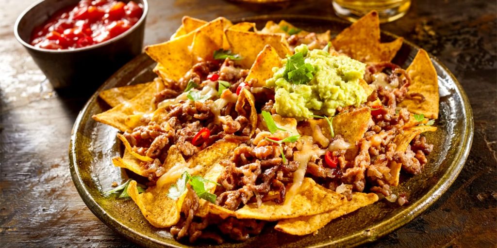 receta de nachos con queso y carne y guacamole - Receta de Nachos con Queso, Carne y Guacamole: Delicia Tex-Mex para Compartir