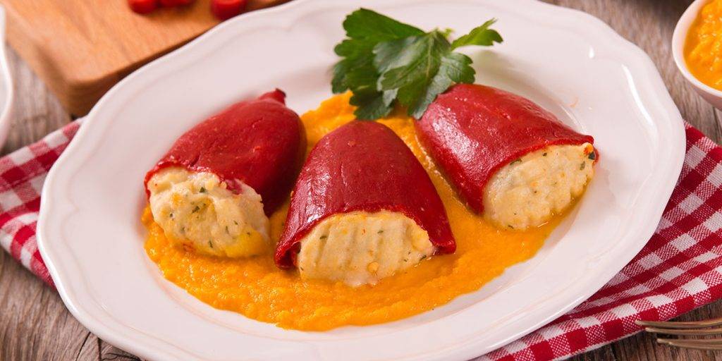 receta de pimientos rellenos en salsa espanola - Receta de Pimientos Rellenos en Salsa Española: ¡Un Plato Sabroso y Reconfortante!