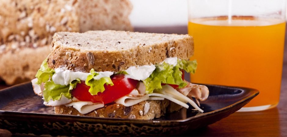 receta de sandwich de pavo - Delicioso Sandwich de Pavo: Simple, Rápido y Nutritivo